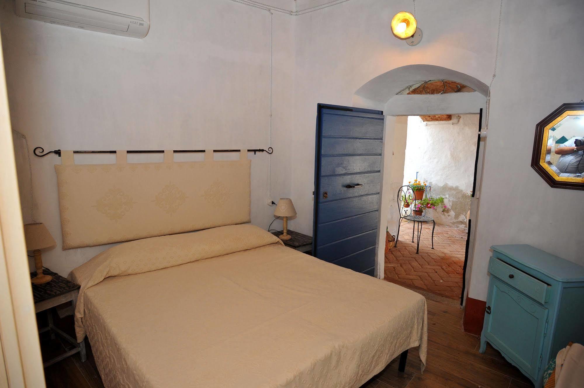 אוליאנה B&B Corte San Lussorio מראה חיצוני תמונה