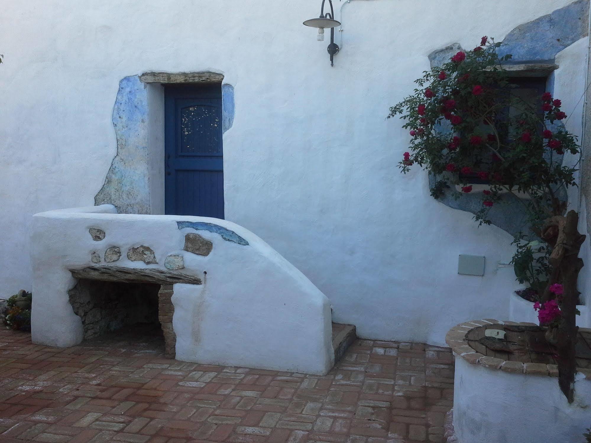 אוליאנה B&B Corte San Lussorio מראה חיצוני תמונה